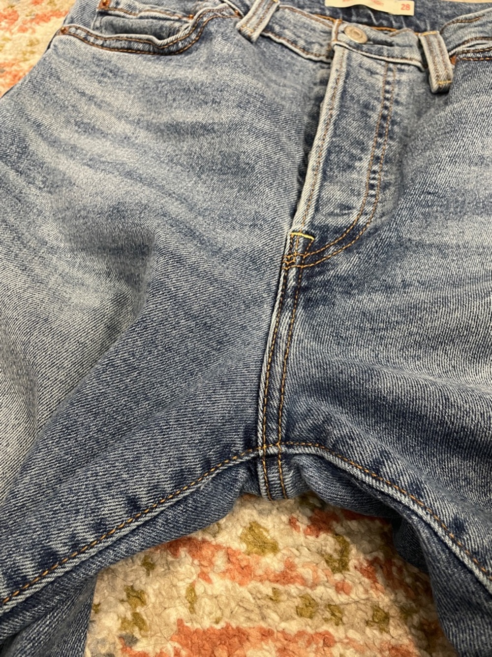Levi’s Ribcage Straight Jeans - Picture 3 of 7